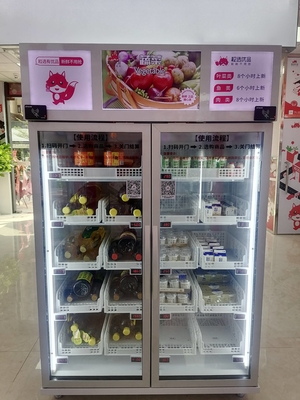 A máquina de venda automática esperta varejo desacompanhada do refrigerador para a garra saudável N do alimento vai refrigerador