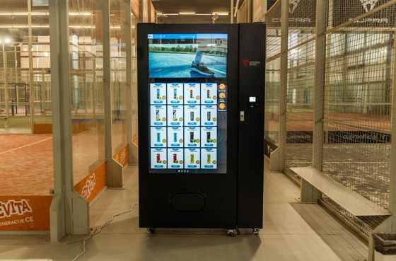 Máquina de venda automática de lanches de 110V/220V-240V com sistema de refrigeração 3-20C e alta capacidade